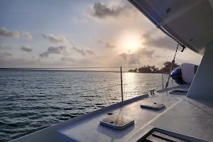 Belize Sailing Vacations image