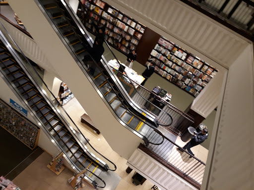 Book Store «Barnes & Noble», reviews and photos, 210 Americana Way, Glendale, CA 91210, USA