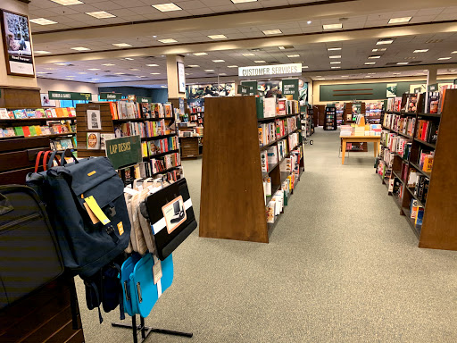 Book Store «Barnes & Noble», reviews and photos, 11500 Financial Centre Pkwy, Little Rock, AR 72211, USA