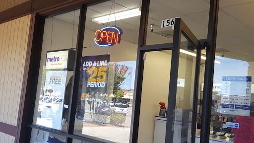 Cell Phone Store «MetroPCS Authorized Dealer», reviews and photos, 1566 Fitzgerald Dr, Pinole, CA 94564, USA