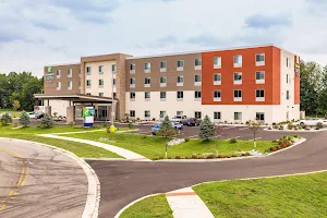 Holiday Inn Express & Suites Elkhart North, an IHG Hotel image