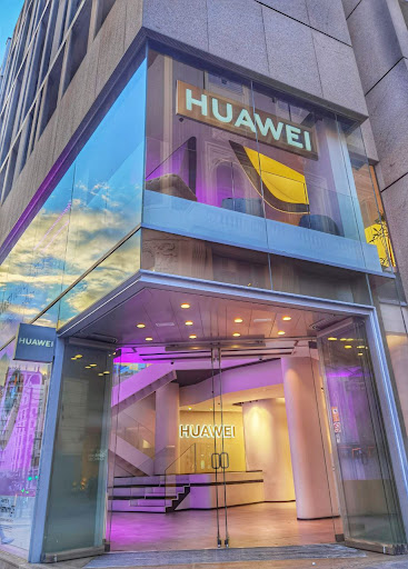 HUAWEI Flagship Store Madrid