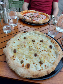 Plats et boissons du Le Commerce - Pizzeria & Café à Ruoms - n°7