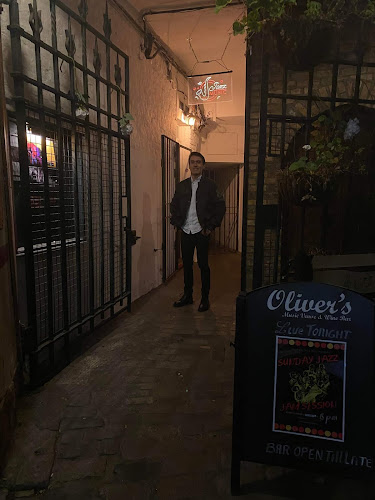 Comments and reviews of Oliver's Jazz Bar