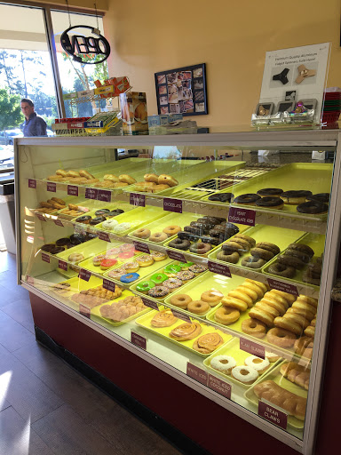 Donut Shop «Sundale Donuts», reviews and photos, 4223 Research Forest Dr #700, The Woodlands, TX 77381, USA