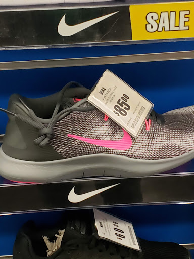 Sporting Goods Store «Big 5 Sporting Goods», reviews and photos, 10027 W Remington Ave #100, Littleton, CO 80127, USA