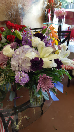 Florist «Blossoms Florist», reviews and photos, 913 N Peak St, Dallas, TX 75204, USA