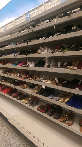 Clothing Store «Ross Dress for Less», reviews and photos, 12680 W Sunrise Blvd, Sunrise, FL 33323, USA