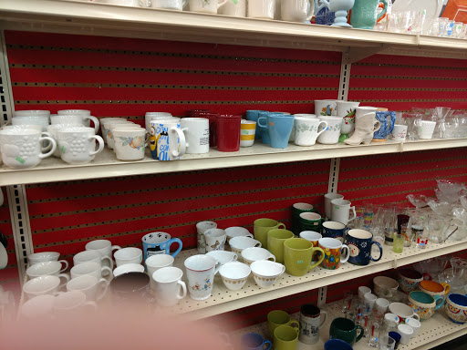 Thrift Store «The Salvation Army Family Store & Donation Center», reviews and photos