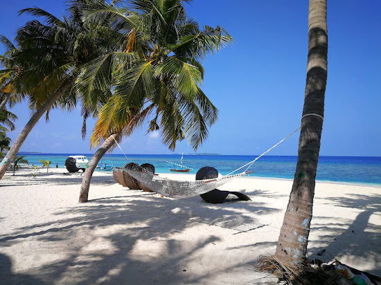 Meedhoo Island Beach