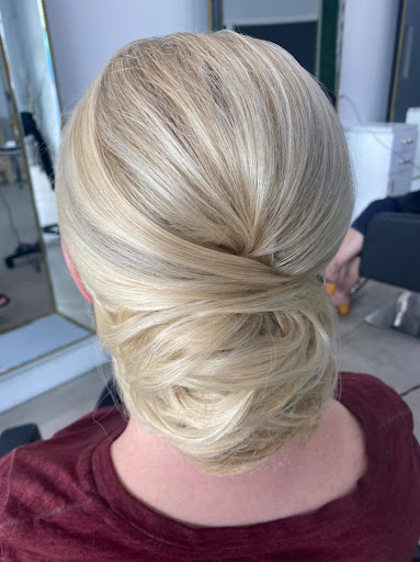 Hair Salon «SALON BLUE», reviews and photos, 668 S Lapeer Rd, Lake Orion, MI 48362, USA