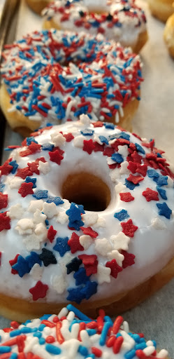 Donut Shop «Daylight Donuts», reviews and photos, 3560 E Court St, Iowa City, IA 52245, USA