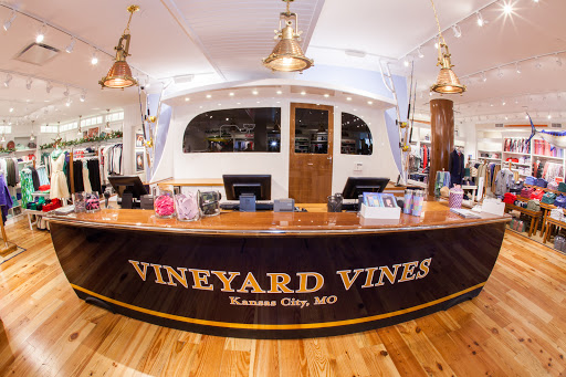 Clothing Store «Vineyard Vines», reviews and photos, 4700 Broadway St, Kansas City, MO 64112, USA