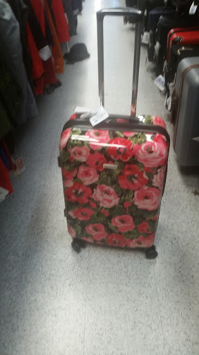 Clothing Store «Ross Dress for Less», reviews and photos, 2071 Harbison Dr, Vacaville, CA 95687, USA