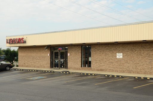Liquor Store «Rivergate Wines & Liquors», reviews and photos, 752 Rivergate Pkwy, Goodlettsville, TN 37072, USA