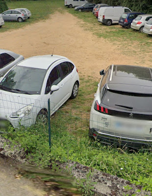 Parking à Vallon-Pont-d'Arc