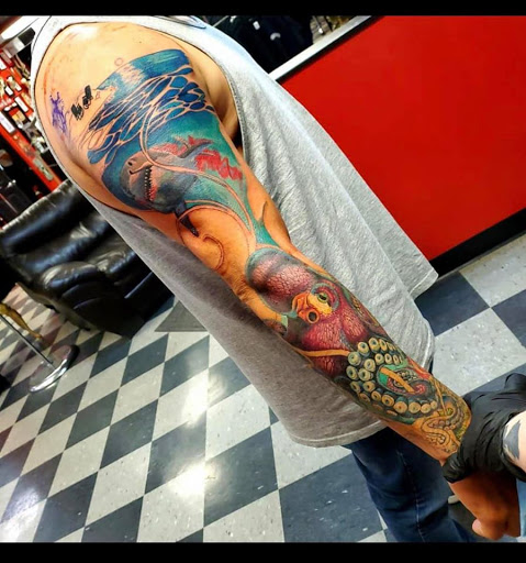 Tattoo Shop «Lucky DeVille Tattoo Co.», reviews and photos, 2333 Niagara Falls Blvd, Amherst, NY 14228, USA