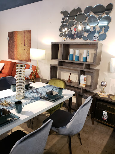 Furniture Store «Caravana Furniture», reviews and photos, 975 Long Beach Blvd, Long Beach, CA 90813, USA