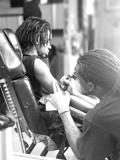 Explore fine line finger tattoo ideas, creative tattoo ideas in Chicago, available at 7 Shades of Gray Tattoo Boutique