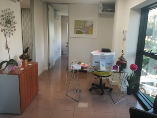 Dra. Liuba Canal Fernández, Ginecólogo