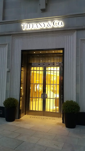 Shopping Mall «Rodeo Drive», reviews and photos, Rodeo Dr, Beverly Hills, CA 90212, USA