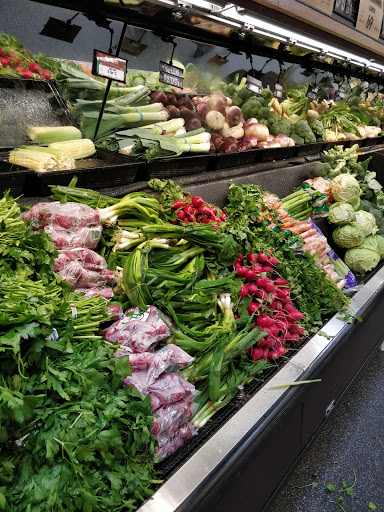 Grocery Store «Fresh Thyme Farmers Market - Omaha», reviews and photos, 14949 Evans Plaza, Omaha, NE 68116, USA