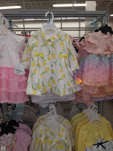 Clothing Store «Burlington Coat Factory», reviews and photos, 4790 Everhard Rd NW, Canton, OH 44718, USA