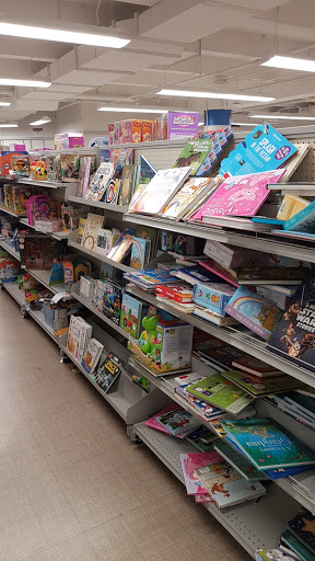 Clothing Store «Burlington Coat Factory», reviews and photos, 100 S 69th St, Upper Darby, PA 19082, USA