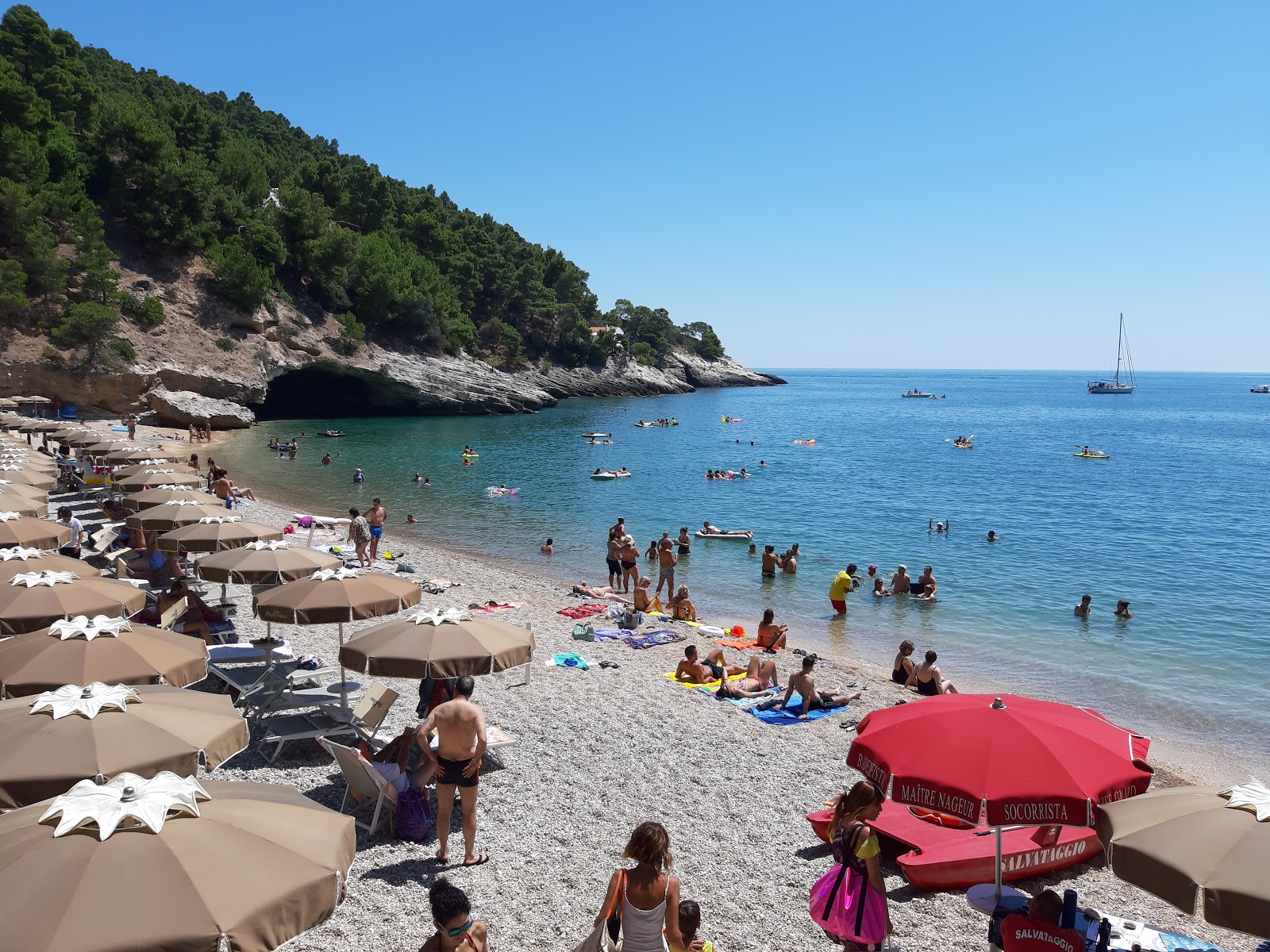 Foto van Spiaggia di Portopiatto met hoog niveau van netheid