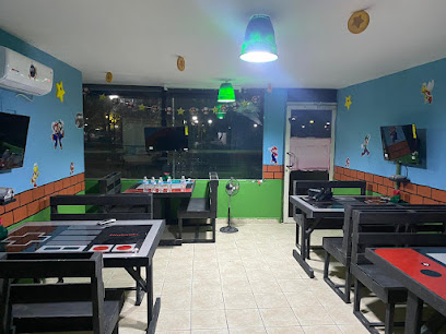 Super Mario Bros Restaurant - Frente a la Plaza, C. 6 101, Centro, 88300 Cd Miguel Alemán, Tamps., Mexico