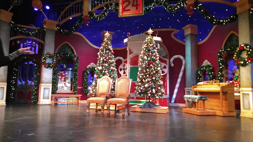 Dinner Theater «Candlelight Pavilion Fine Dining and Musical Theater», reviews and photos, 455 W Foothill Blvd, Claremont, CA 91711, USA