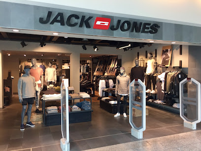 JACK & JONES