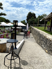 Atmosphère du Restaurant français Les tables de l’étang à Montagny-les-Lanches - n°6