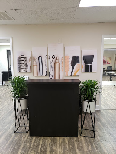 Hair Salon «Chez Michelle Salon», reviews and photos, 119 Arrow Rd, Hilton Head Island, SC 29928, USA