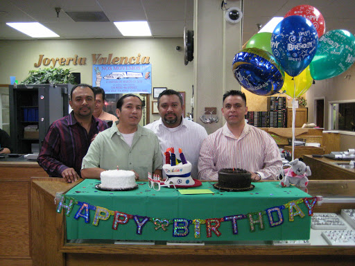 Pawn Shop «Valencia Jewelry MFG», reviews and photos, 116 W 4th St, Santa Ana, CA 92701, USA