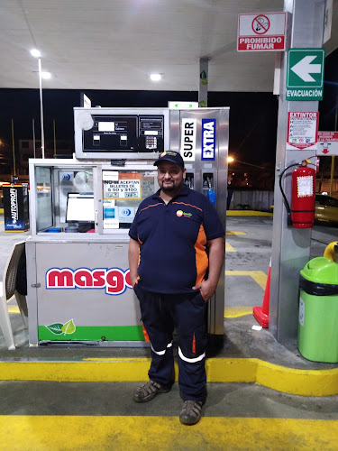 Opiniones de Gasolinera Trans Esmeraldas Masgas en Santo Domingo de los Colorados - Gasolinera