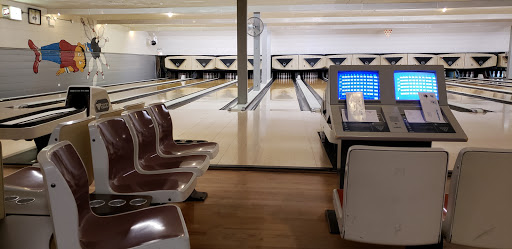 Bowling Alley «Fireside Bowl», reviews and photos, 2646 W Fullerton Ave, Chicago, IL 60647, USA