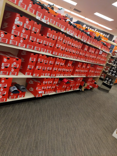 Shoe Store «Famous Footwear», reviews and photos, 33830 S Gratiot Ave, Charter Twp of Clinton, MI 48035, USA