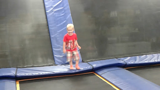 Amusement Center «Sky Zone Trampoline Park», reviews and photos, 11745 Commons Dr, Springdale, OH 45246, USA