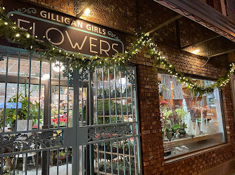 Gilligan Girls Flowers on Main