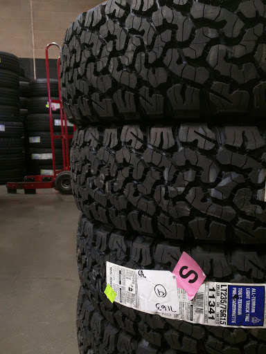 Tire Shop «Costco Tire Center», reviews and photos, 1800 Cavitt Dr, Folsom, CA 95630, USA