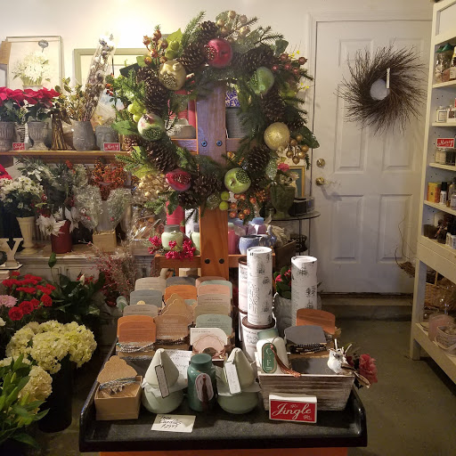 Garden Center «Gulbankian Farms Garden Center & Florist Shop», reviews and photos, 40 Mt Vickery Rd, Southborough, MA 01772, USA