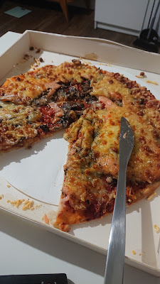 La Pizza Garnie - Automat à Les Pieux