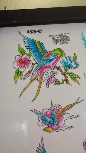 Tattoo Shop «Inktown Tattoo», reviews and photos, 21W500 North Ave, Lombard, IL 60148, USA