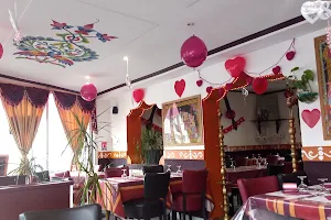 Bollywood Café image
