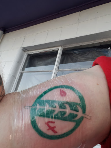 Tattoo Shop «Inkstaind Tattoo Studio», reviews and photos, 1210 E Main Ave, Puyallup, WA 98372, USA