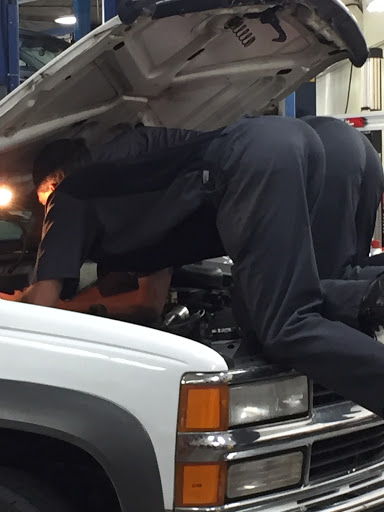 Auto Repair Shop «Re-Born Automotive, Inc.», reviews and photos, 1800 SE Martin Luther King Jr Blvd, Portland, OR 97214, USA