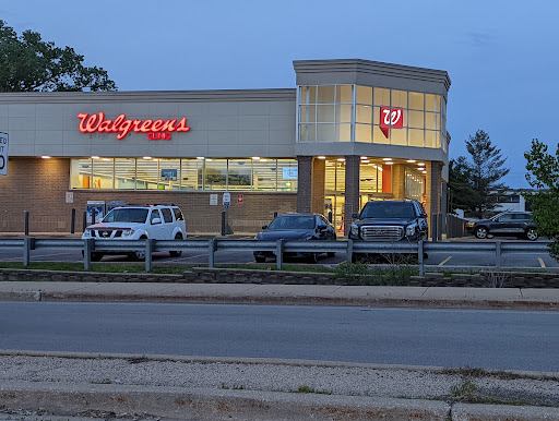 Walgreens, 1000 Ogden Ave, Downers Grove, IL 60515, USA, 