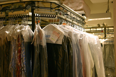 Highland Cleaners - Dry Cleaner Edgemont Village - North Vancouver