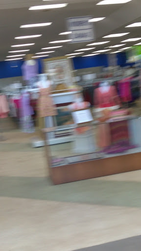 Thrift Store «Miracle Hill Thrift Store», reviews and photos, 206 New Neely Ferry Rd, Mauldin, SC 29662, USA